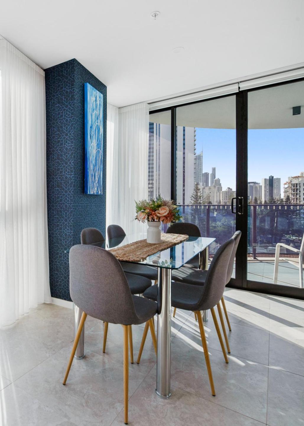 Apartment Luxury 3-br With Breathtaking Views