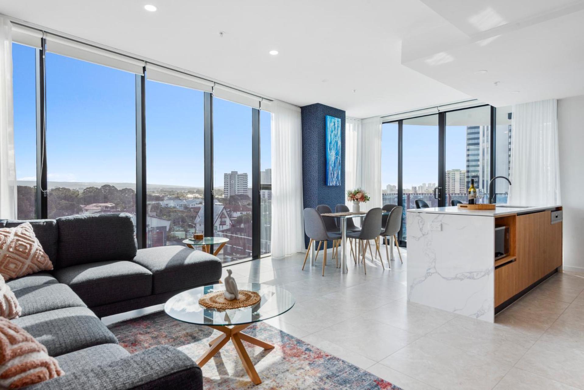 Luxury 3-br With Breathtaking Views *