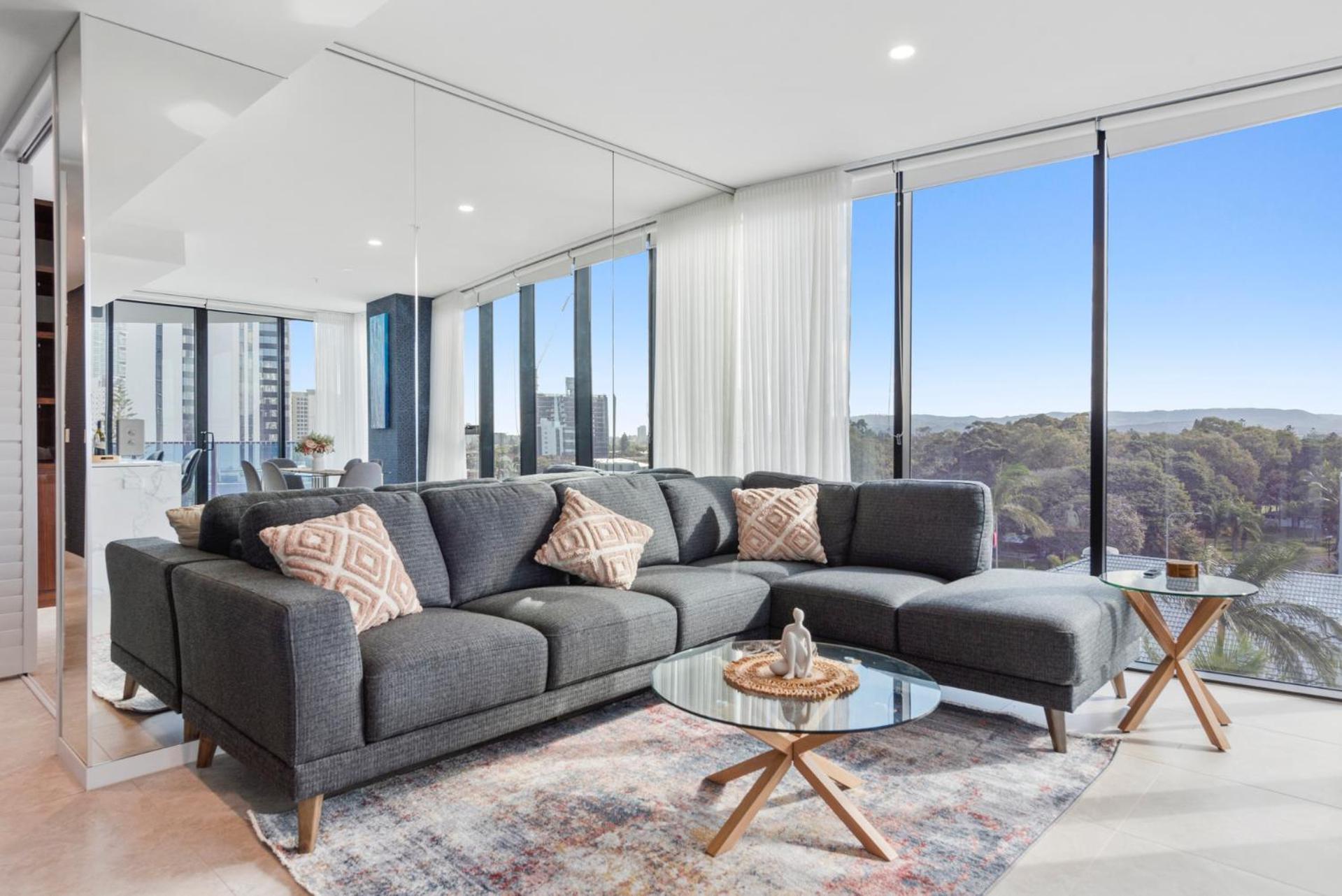Luxury 3-br With Breathtaking Views * Gold Coast