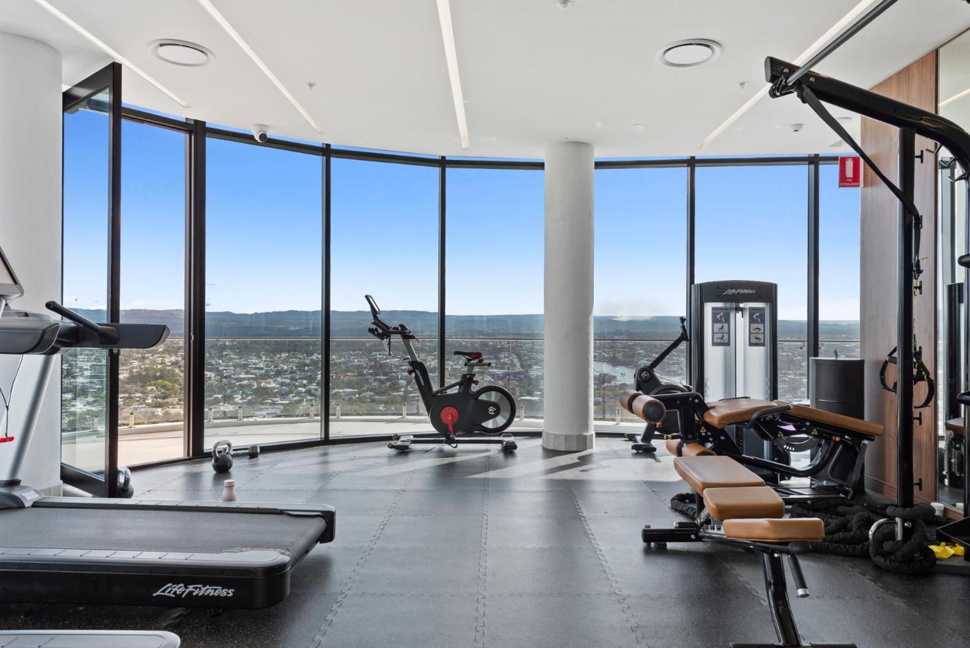 Luxury 3-br With Breathtaking Views Apartment