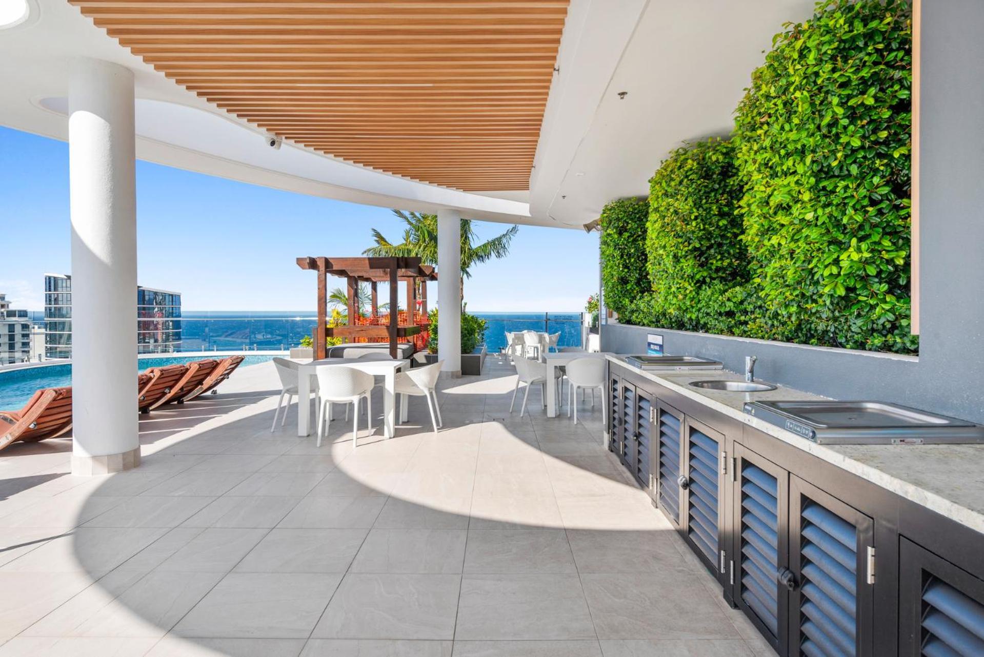 Luxury 3-br With Breathtaking Views